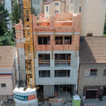 BD PODĚBRADOVA 5
